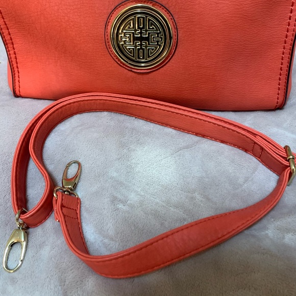 Coral Handbag - Picture 5 of 6